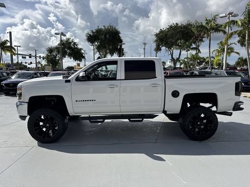 Used 2018 Chevrolet Silverado 1500 LT w/ All Star Edition AWD/4WD image 11