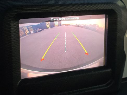 Used 2021 Jeep Wrangler Unlimited Islander image 18