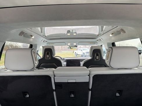 Used 2024 Rivian R1S Adventure image 24