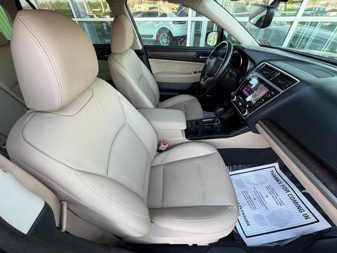 Used 2019 Subaru Outback 2.5i Limited w/ Popular Package #2 image 15