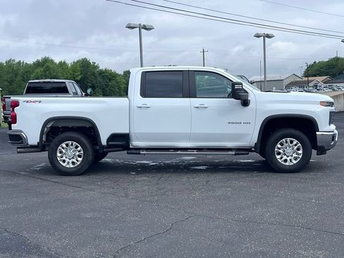 Used 2025 Chevrolet Silverado 3500 LT w/ Safety Package AWD/4WD image 44