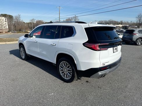 Certified 2024 GMC Acadia Denali image 5