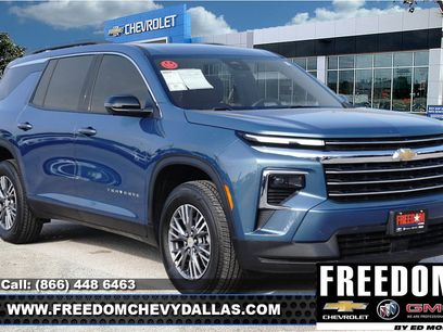 New 2025 Chevrolet Traverse LT w/ Driver Confidence Package