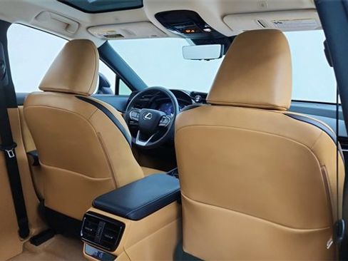 Used 2024 Lexus RZ 450e Premium w/ Technology Package image 26