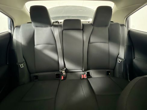 Used 2021 Toyota Corolla LE FWD image 31