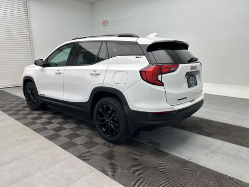 Certified 2020 GMC Terrain SLT w/ Preferred Package AWD/4WD image 3