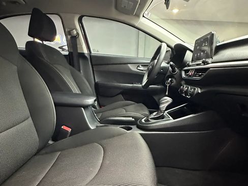 Used 2021 Kia Forte LXS FWD image 27