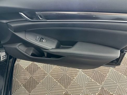 Used 2019 Honda Accord Sport image 21