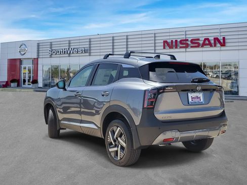 New 2026 Nissan Kicks SV FWD image 7