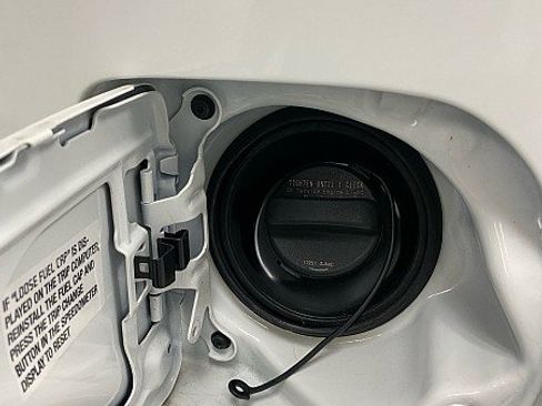 Used 2016 Nissan Frontier S image 25