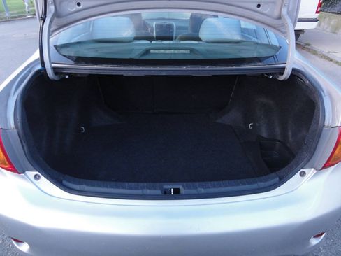 Used 2010 Toyota Corolla LE FWD image 18