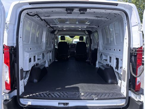 Used 2021 Ford Transit 150 Low Roof RWD image 22
