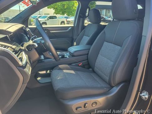 Used 2025 GMC Acadia Elevation AWD/4WD image 10