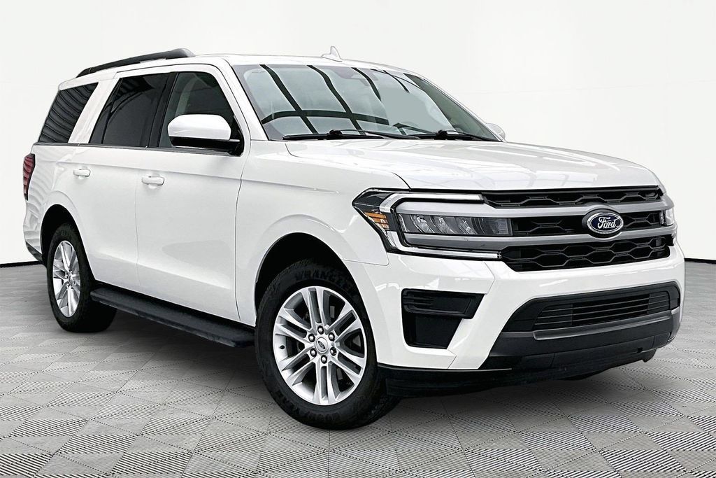 Certified 2024 Ford Expedition XLT AWD/4WD image 12