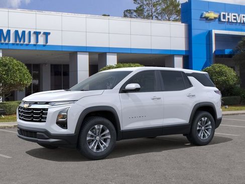 New 2026 Chevrolet Equinox LT FWD image 2