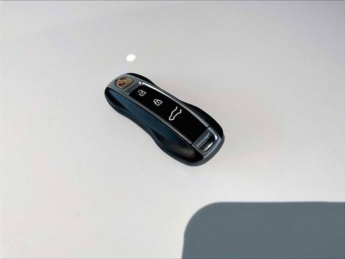 New 2026 Porsche Cayenne image 20