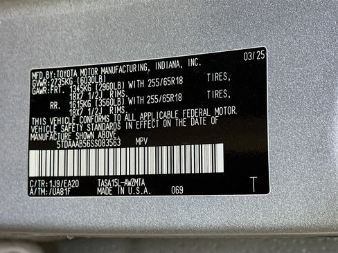 Used 2025 Toyota Grand Highlander AWD image 12