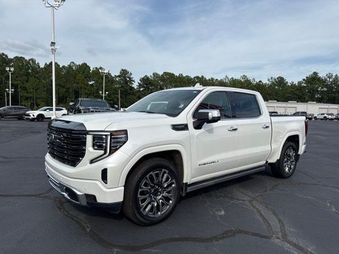 Used 2024 GMC Sierra 1500 Denali Ultimate AWD/4WD image 8