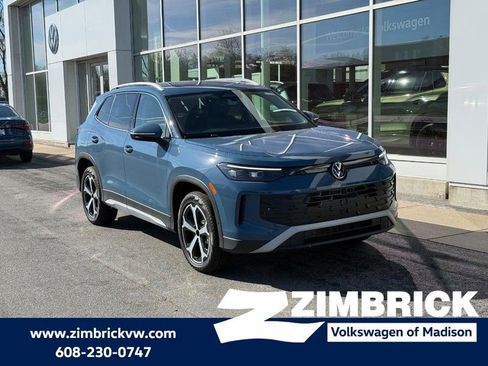 New 2026 Volkswagen Tiguan SE AWD/4WD image 1