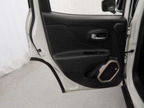 Certified 2017 Jeep Renegade Trailhawk image 46