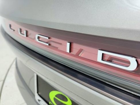 Used 2024 Lucid Air Touring image 16