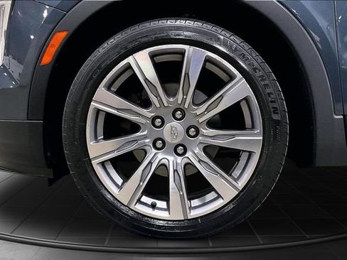 Used 2019 Cadillac XT4 Premium Luxury FWD image 9