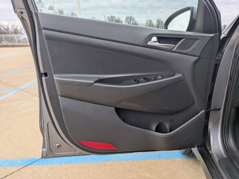 Used 2021 Hyundai Tucson Value w/ Cargo Package image 11