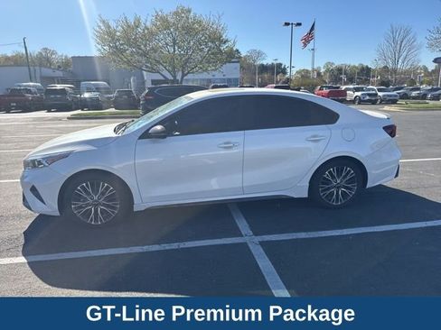 Used 2023 Kia Forte GT-Line w/ GT-Line Premium Package image 3