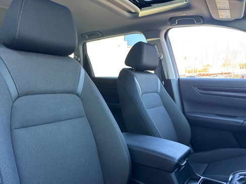 Used 2025 Honda CR-V EX image 30