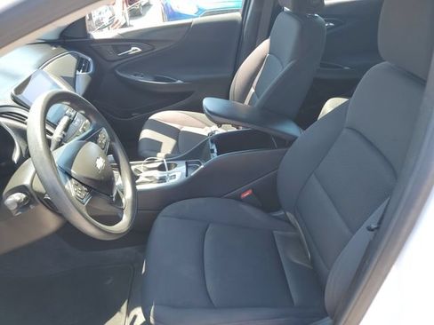 Used 2024 Chevrolet Malibu LS w/ Driver Confidence Package FWD image 17