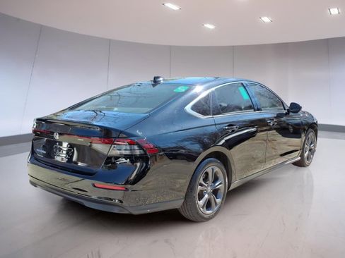 Used 2023 Honda Accord EX image 4
