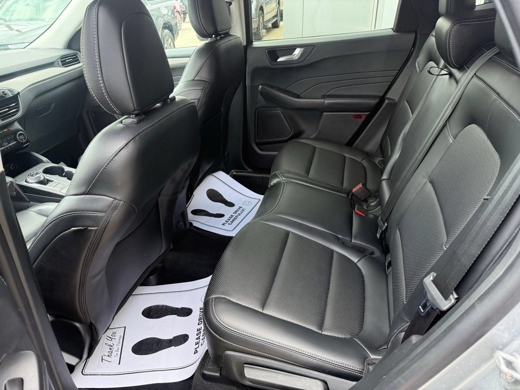 Certified 2021 Ford Escape SEL AWD/4WD image 18