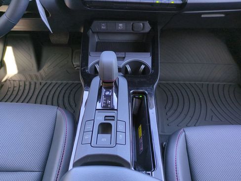 New 2026 Toyota Prius Plug-In Hybrid FWD image 18
