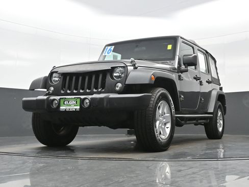 Used 2016 Jeep Wrangler Unlimited Sport AWD/4WD image 22