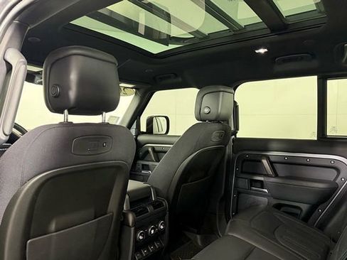 Used 2020 Land Rover Defender 110 X image 22