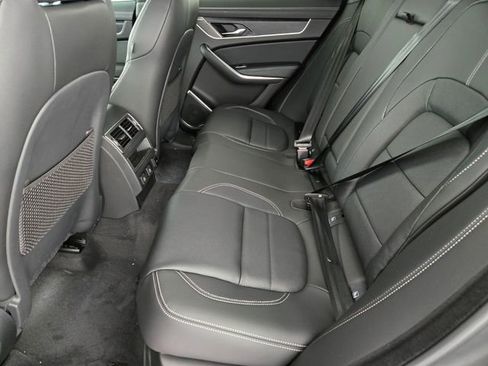 New 2026 Jaguar F-PACE R-Dynamic S image 5