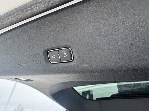 Certified 2025 Ford Expedition Max Platinum image 30