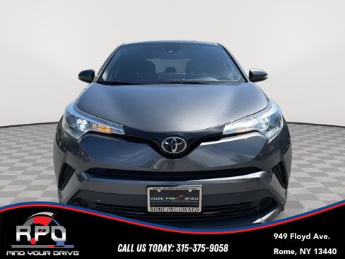 Used 2019 Toyota C-HR XLE FWD image 8