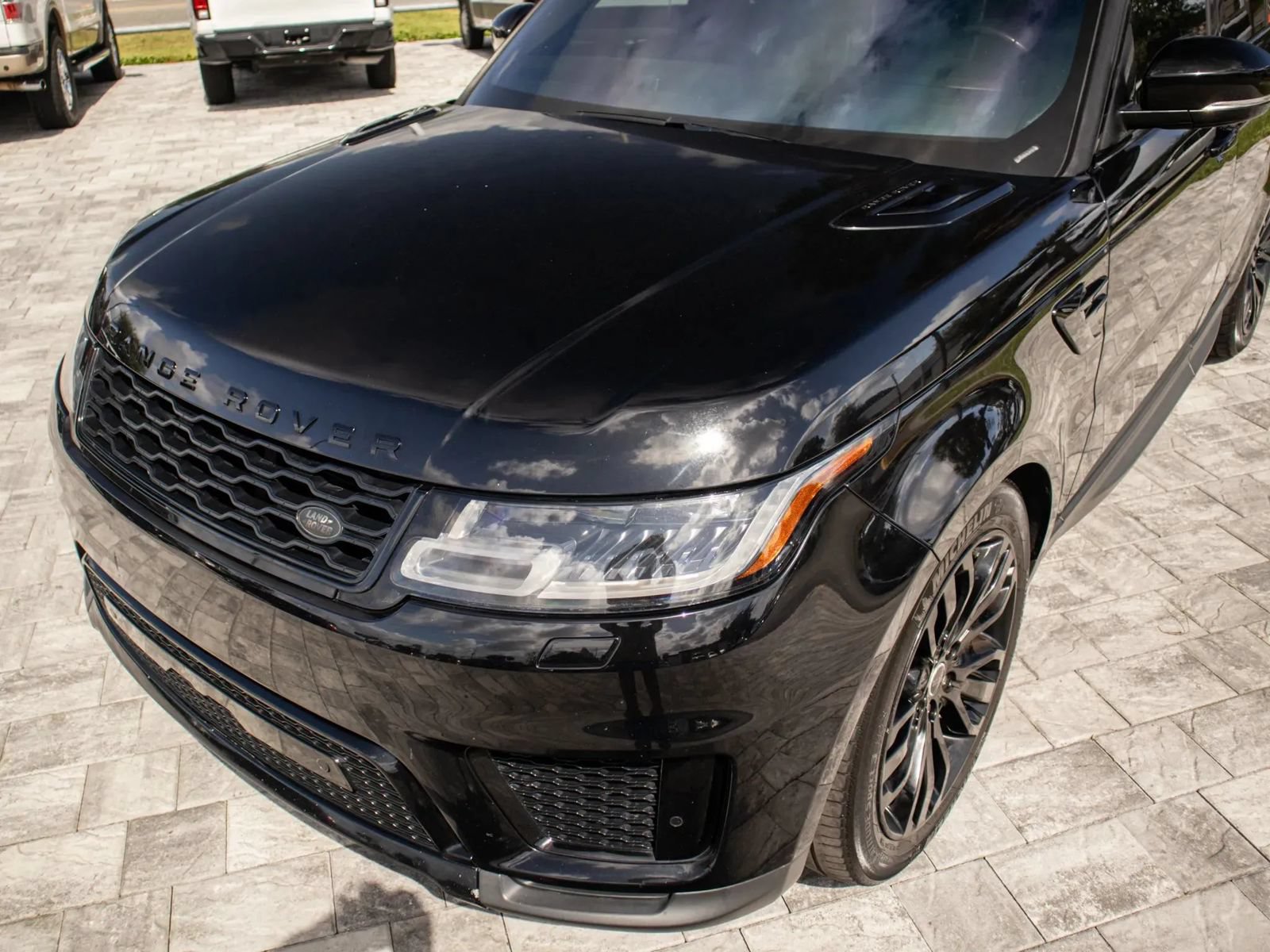 Used 2020 Land Rover Range Rover Sport SE AWD/4WD image 14