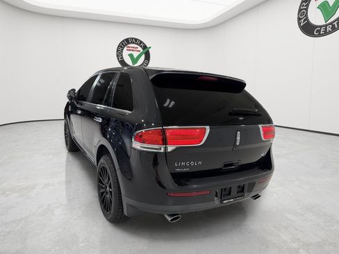 Used 2015 Lincoln MKX FWD w/ Equipment Group 101A image 3