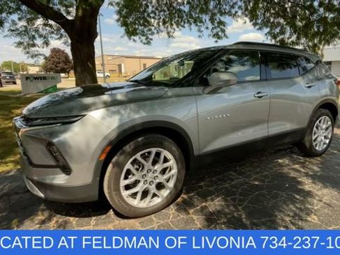 Certified 2024 Chevrolet Blazer LT w/ Convenience Package FWD image 4
