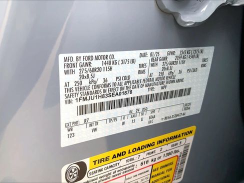 Used 2025 Ford Expedition Active RWD image 31