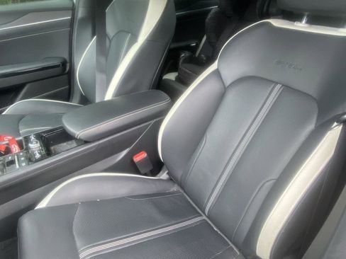 Used 2025 Kia K5 GT-Line w/ GT-Line Premium Package FWD image 5