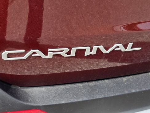 New 2026 Kia Carnival EX FWD image 12