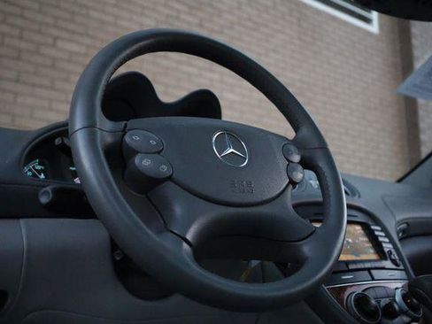 Used 2005 Mercedes-Benz SL 500 image 21