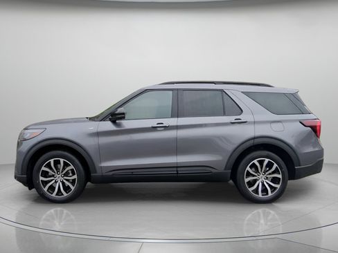 New 2026 Ford Explorer ST-Line w/ Premium Package image 15