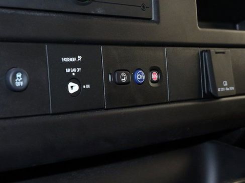 Used 2024 GMC Savana 3500 w/ Power Convenience Package image 26