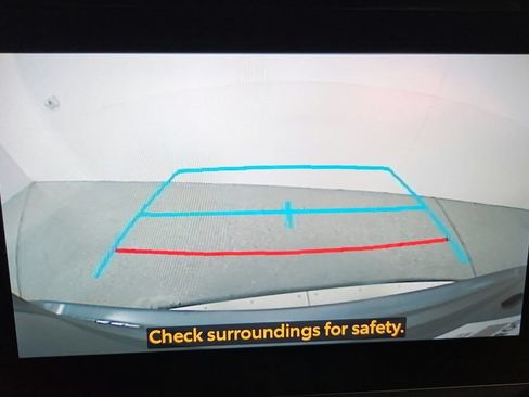 Certified 2024 Toyota Highlander XLE FWD image 38