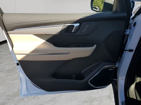 New 2026 Buick Enclave Preferred w/ Power Package image 26