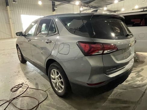 Used 2023 Chevrolet Equinox LS w/ LS Convenience Package FWD image 4